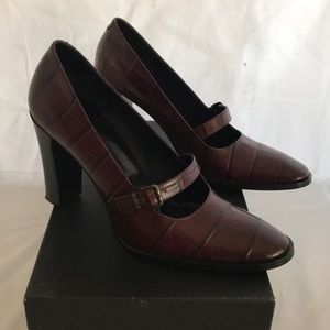 Deep maroon crocco print shoes